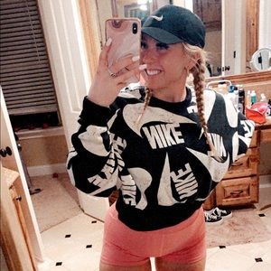 Meet your Posher, Halie